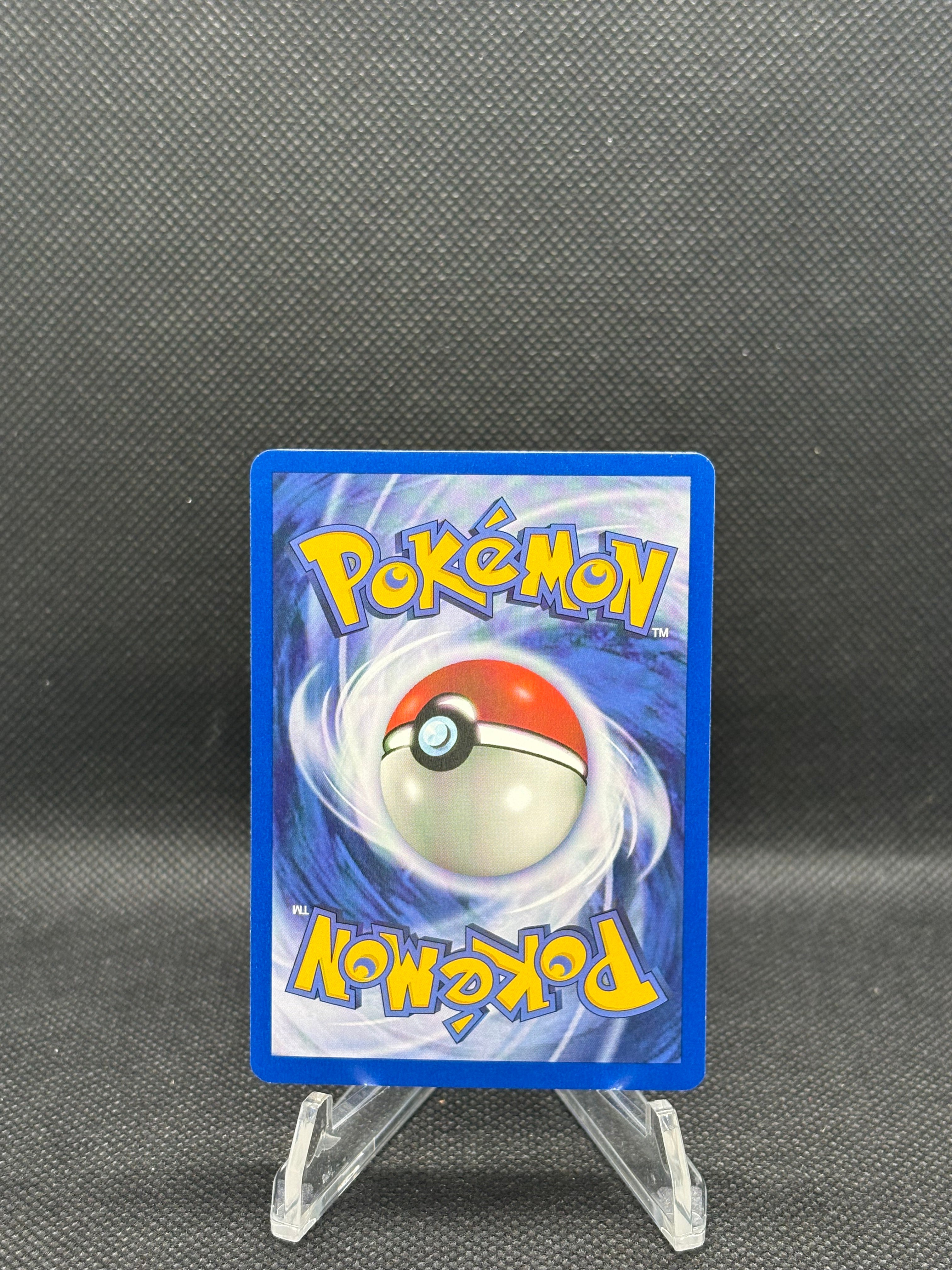 13/132 Misty's Gyarados Holo